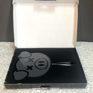 Jeffree Star x Shane Dawson pig hand mirror